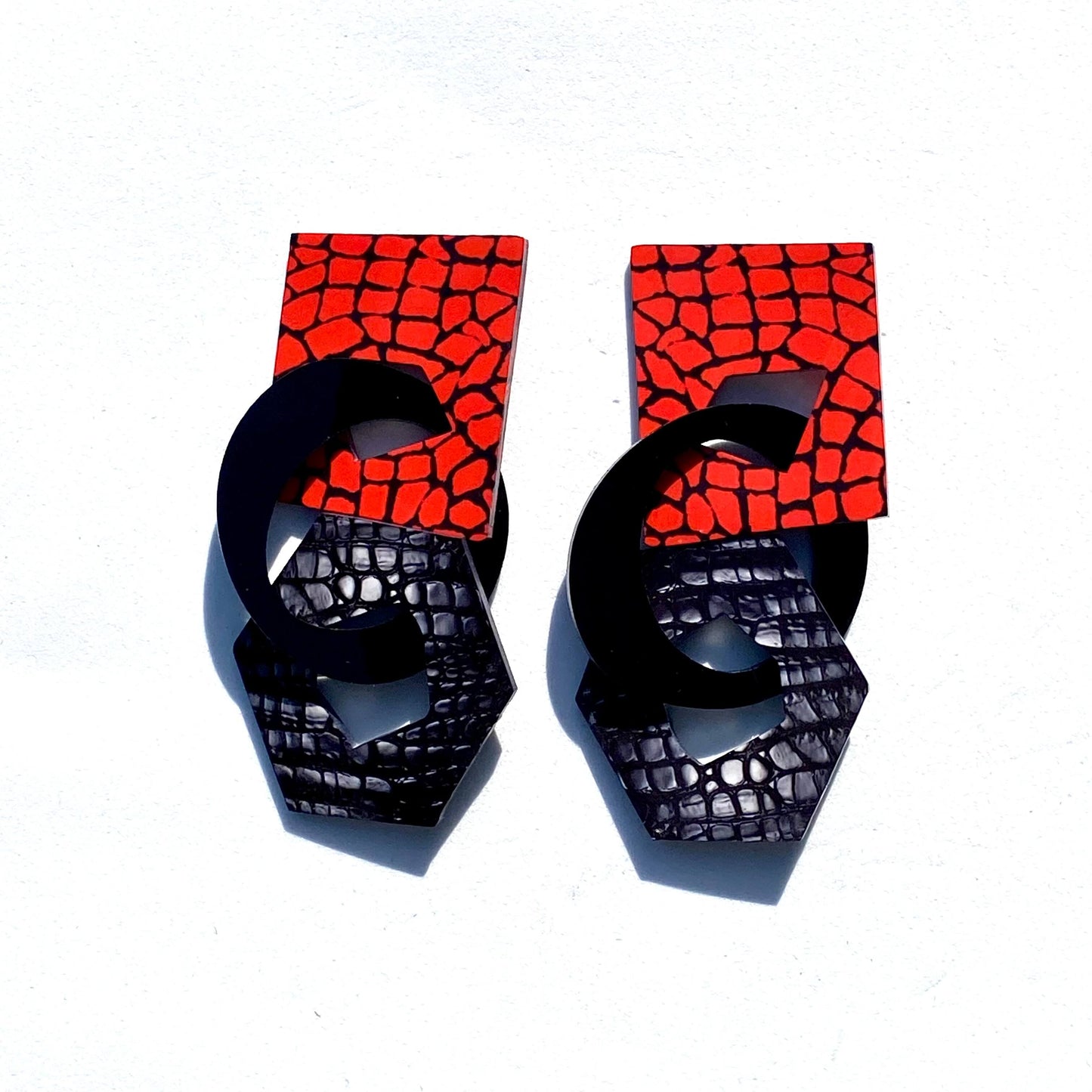 Connection-Gator Glam